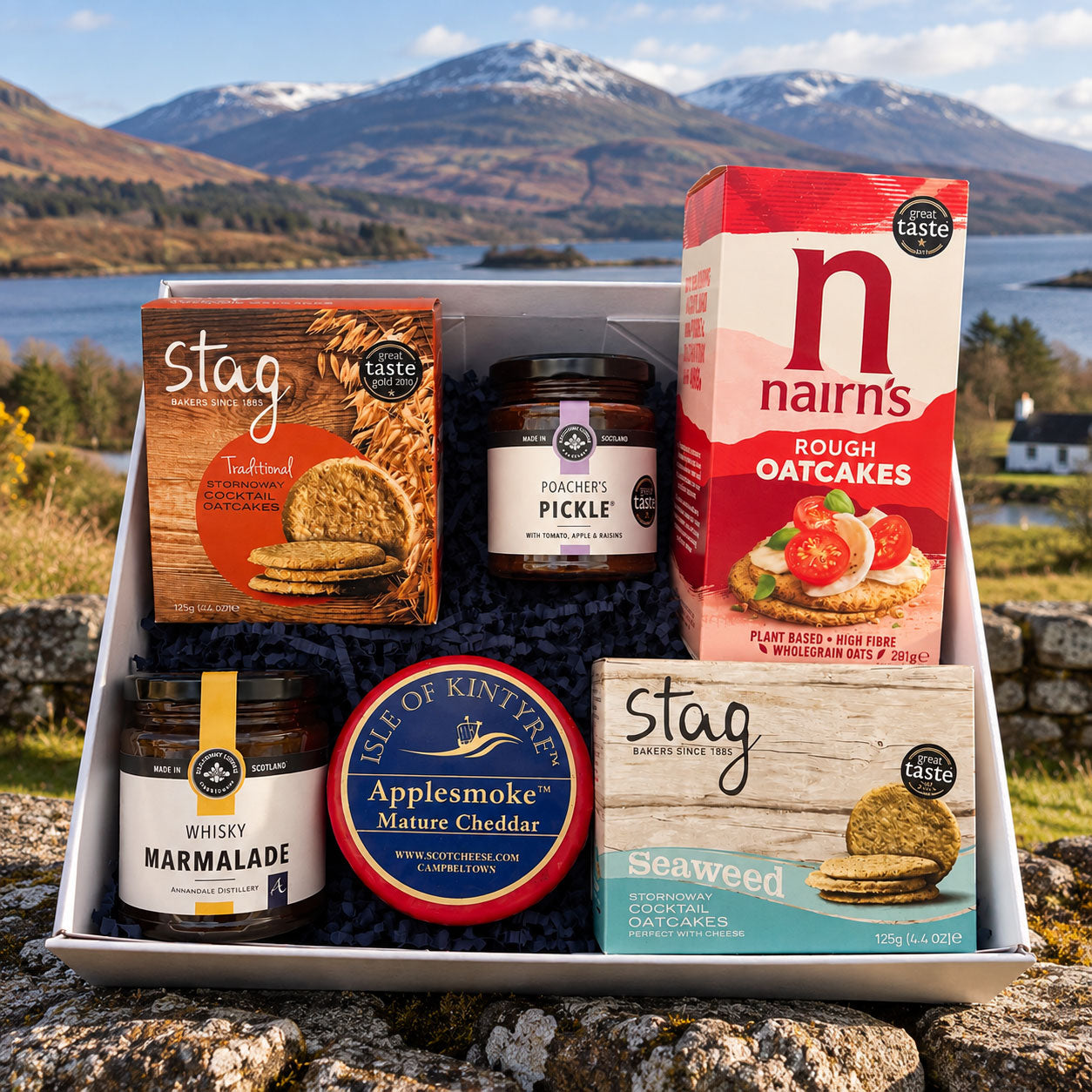 Taste of the Isles Savoury Gift Box – Cheddar, Oatcakes & Chutneys
